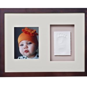 Afbeelding van Baby Memory Prints - Fotolijst met gipsafdruk - Mahonie