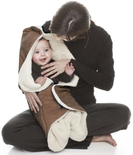 Afbeelding van Babydeken Nore - warme wrapper - suéde en bont - 85 * 85 cm - Bruin