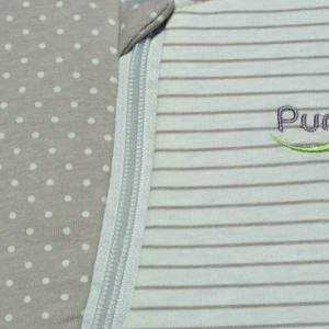 Afbeelding van PurFlo babyslaapzak met afritsbare mouwen - 60 cm - taupe print